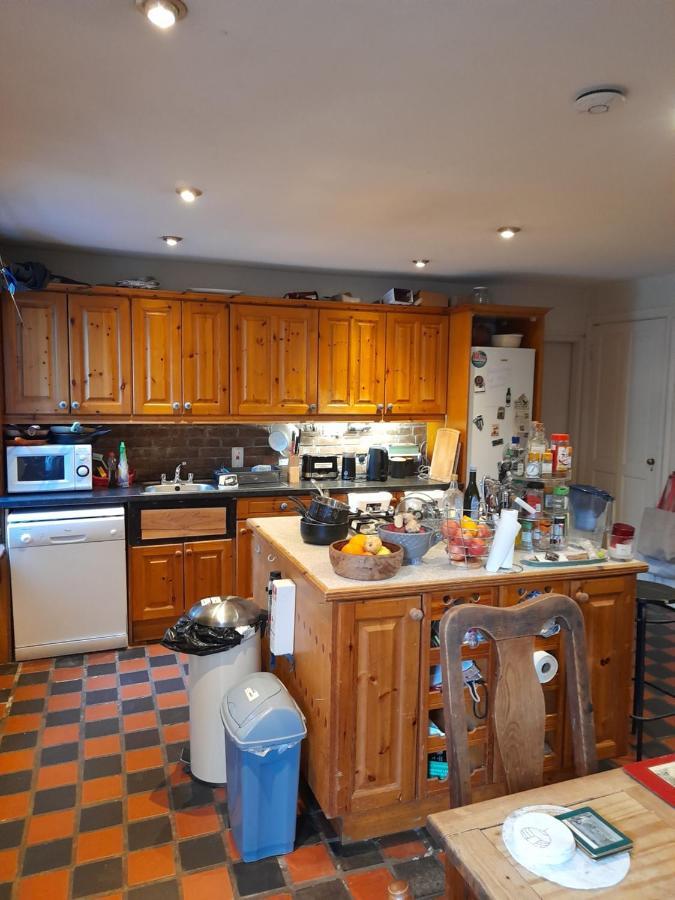 Annesley Park-Homestay Ap Dublin Bagian luar foto