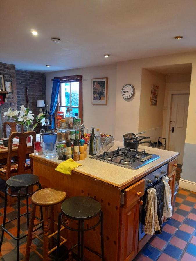 Annesley Park-Homestay Ap Dublin Bagian luar foto
