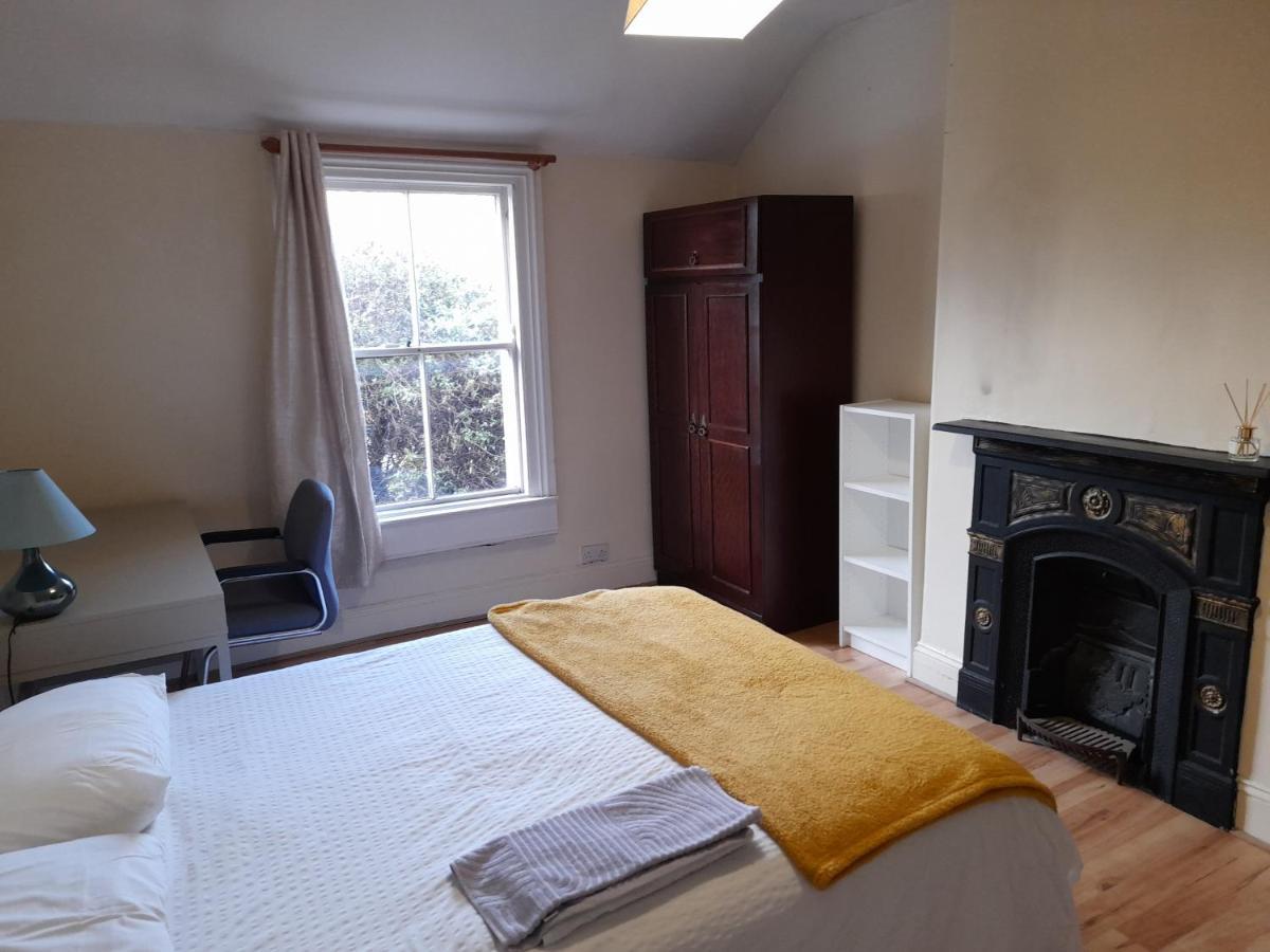 Annesley Park-Homestay Ap Dublin Bagian luar foto