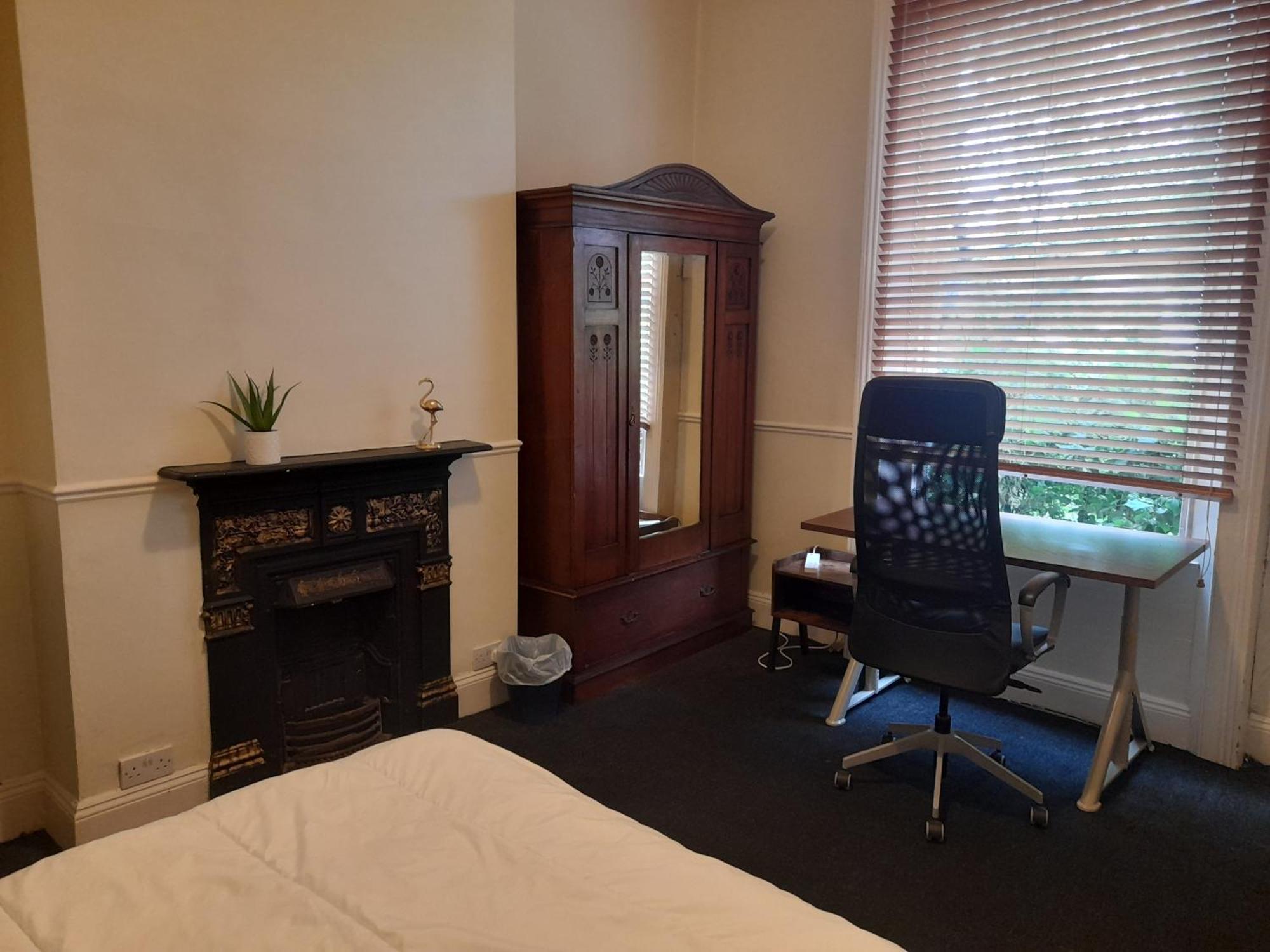 Annesley Park-Homestay Ap Dublin Bagian luar foto